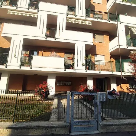 Lägenhet C&y Buozzi Novara